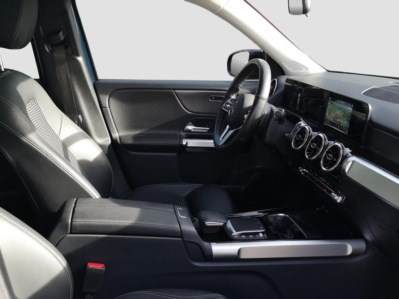 Mercedes-Benz GLB 220 d Bild 15