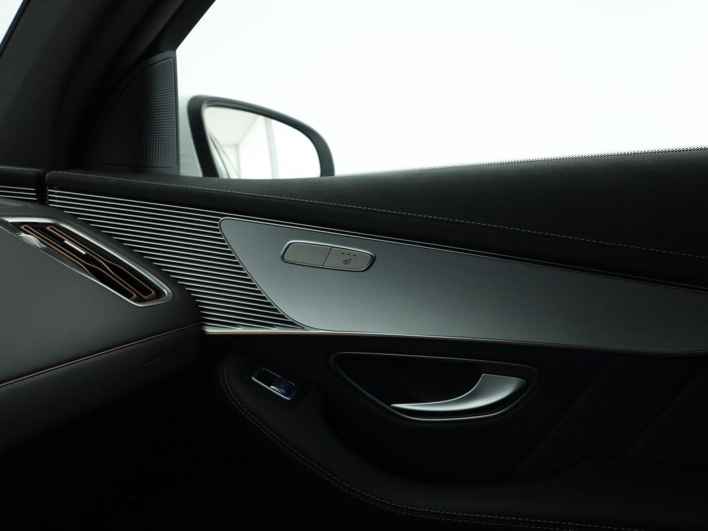 Mercedes-Benz EQC 400 4M AMG Line Bild 16