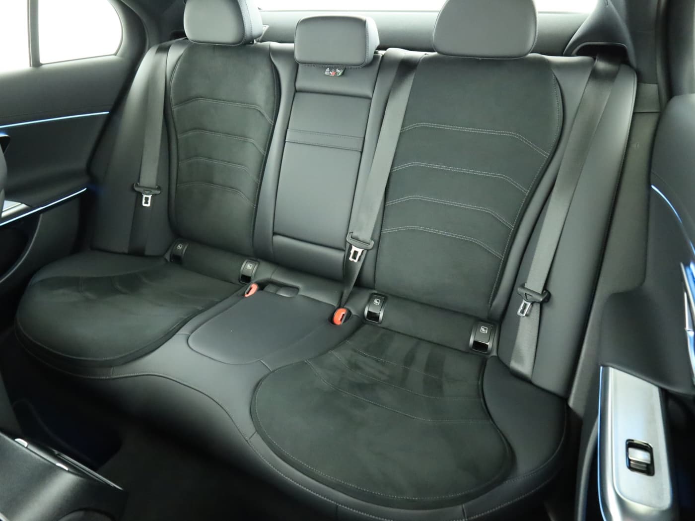 Mercedes-Benz E 200 Bild 18