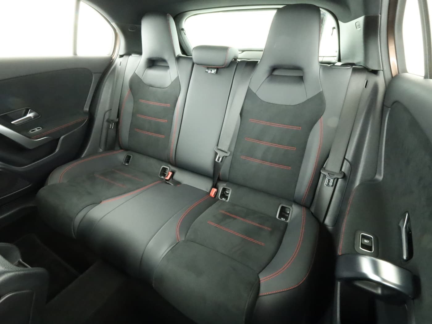 Mercedes-Benz A 250 e Bild 18