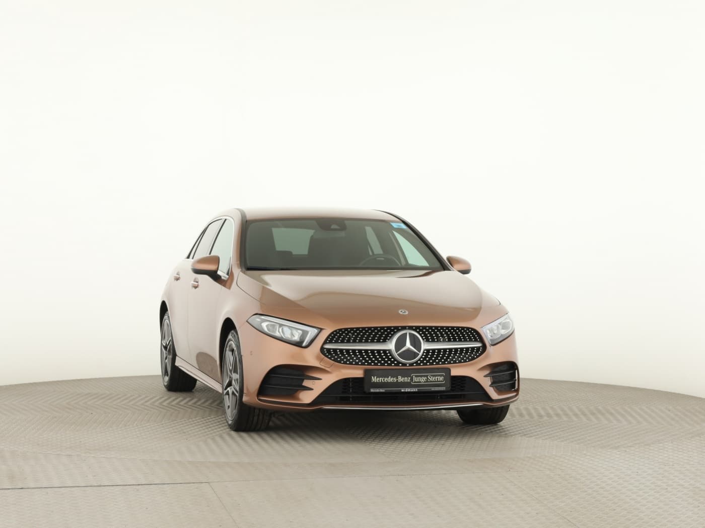 Mercedes-Benz A 250 e Bild 3