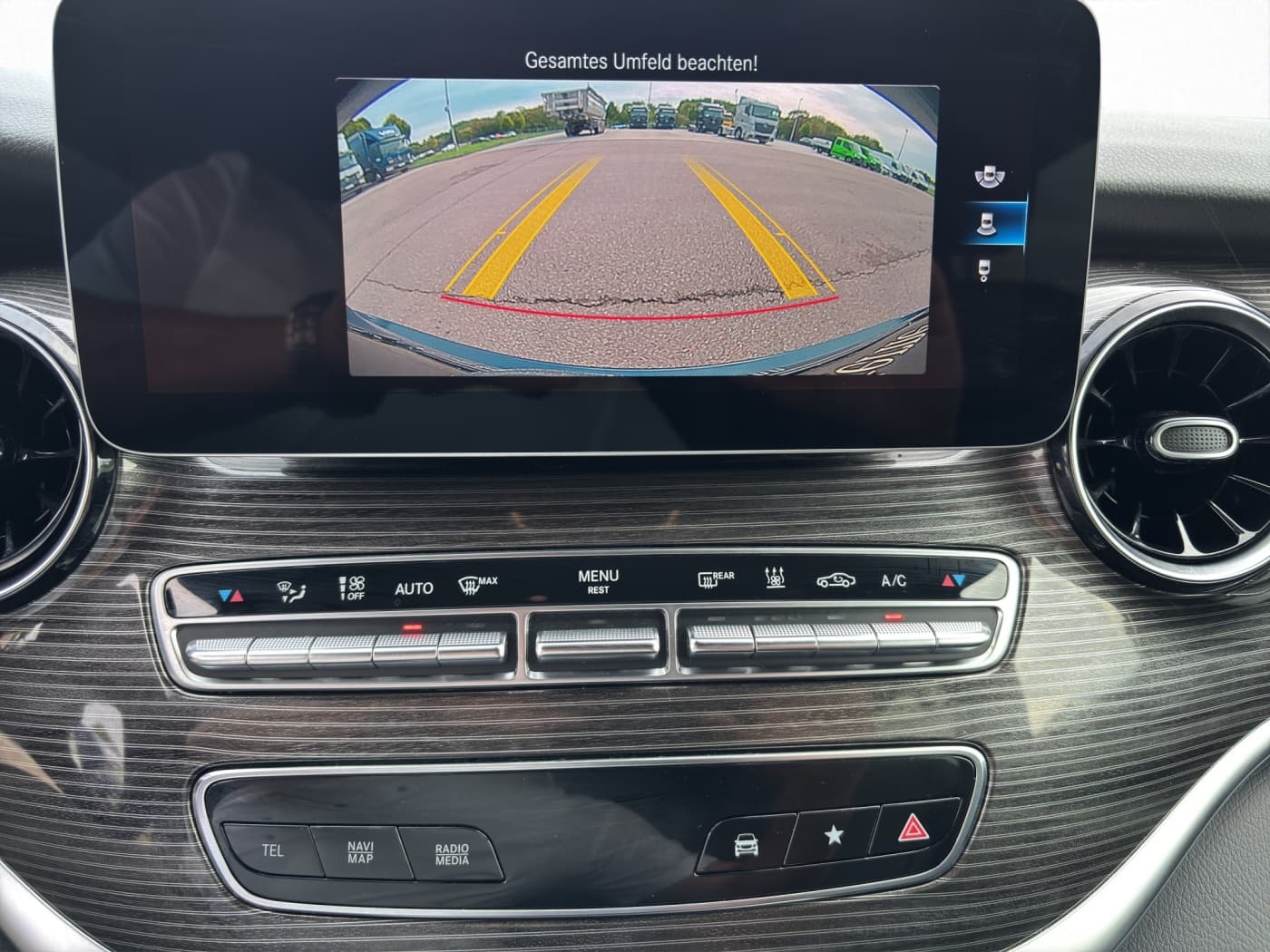 Mercedes-Benz V 250 d Edition lang Bild 12
