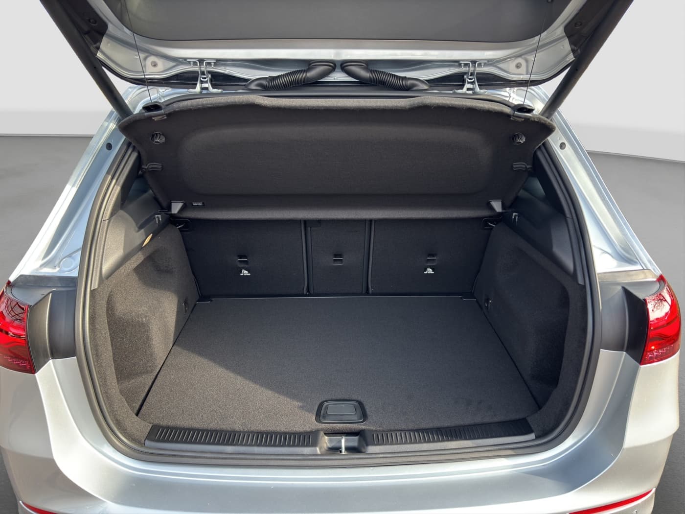 Mercedes-Benz B 180 Bild 18