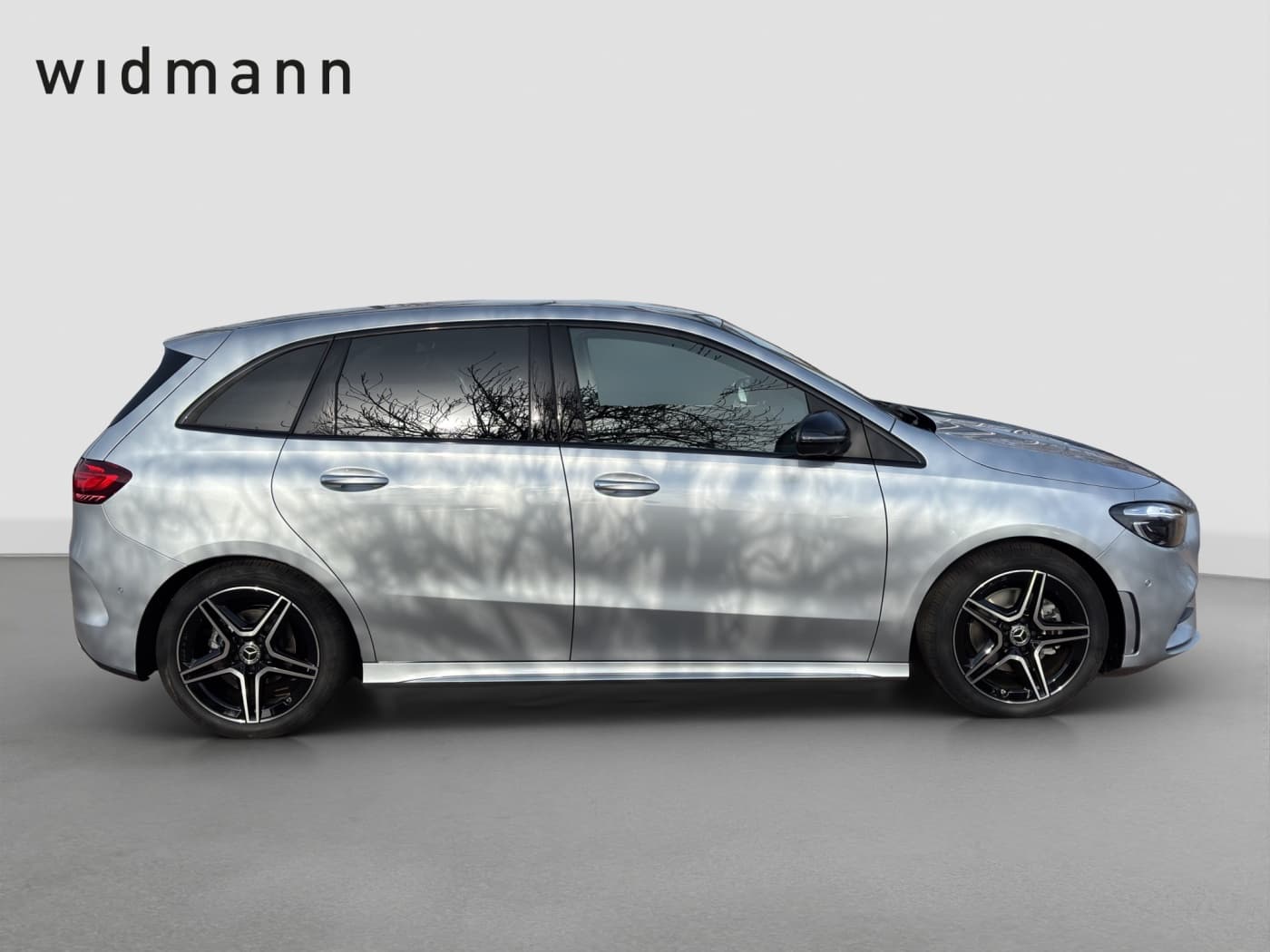 Mercedes-Benz B 180 Bild 6