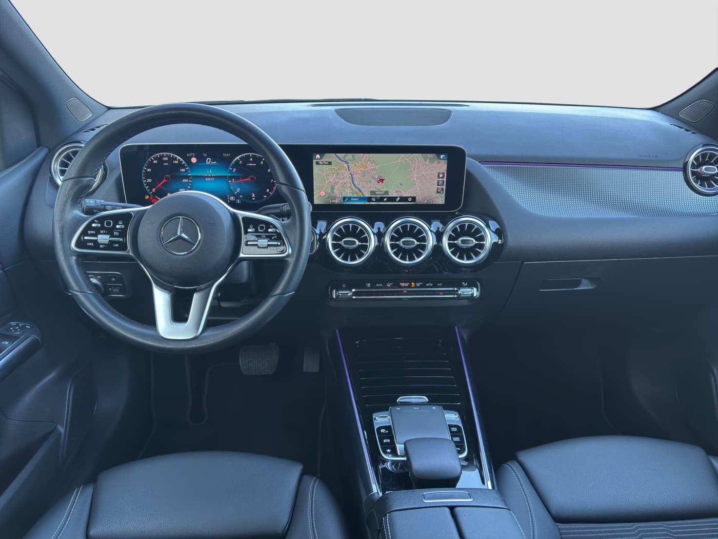 Mercedes-Benz B 180 Bild 9