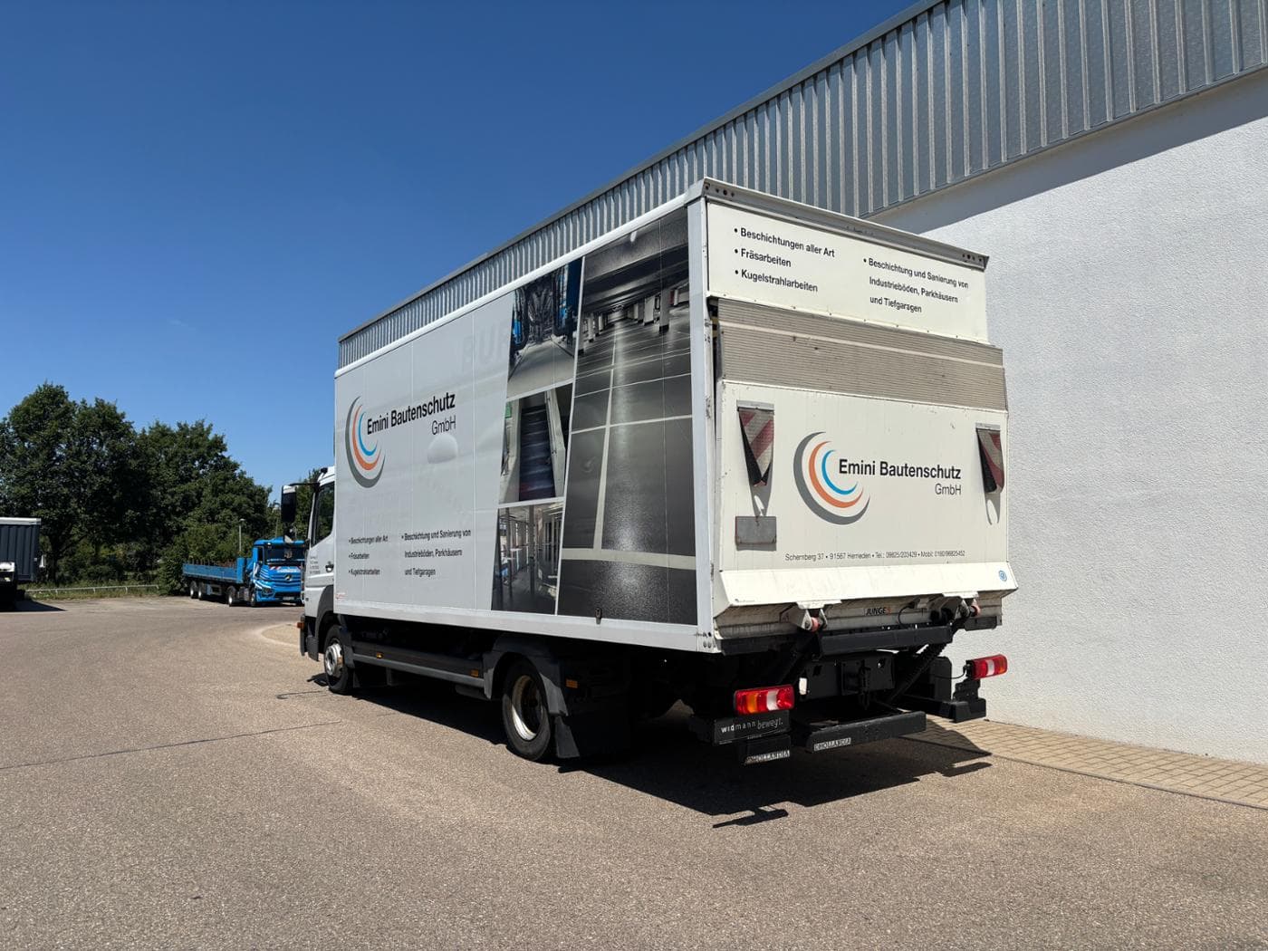 Mercedes-Benz 818 L Bild 3