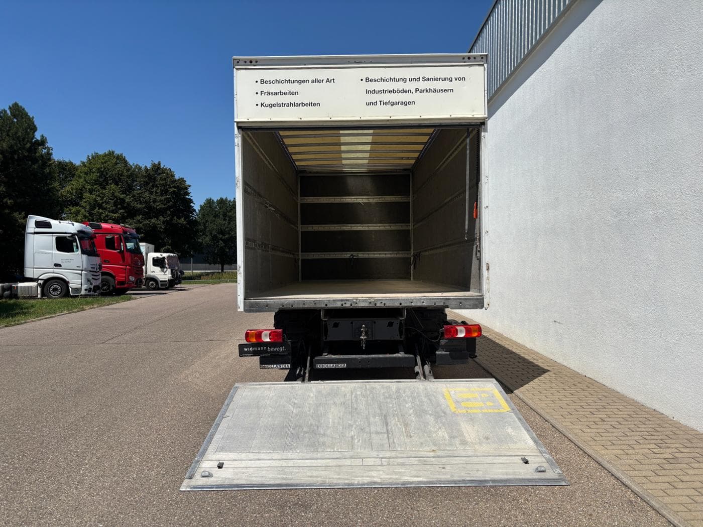 Mercedes-Benz 818 L Bild 9
