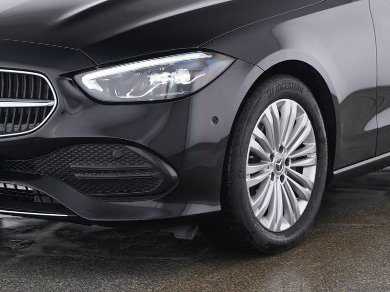 Mercedes-Benz C 180 Bild 3
