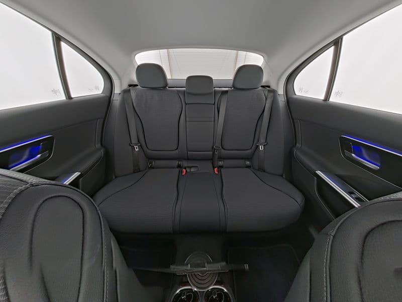 Mercedes-Benz C 180 Bild 8