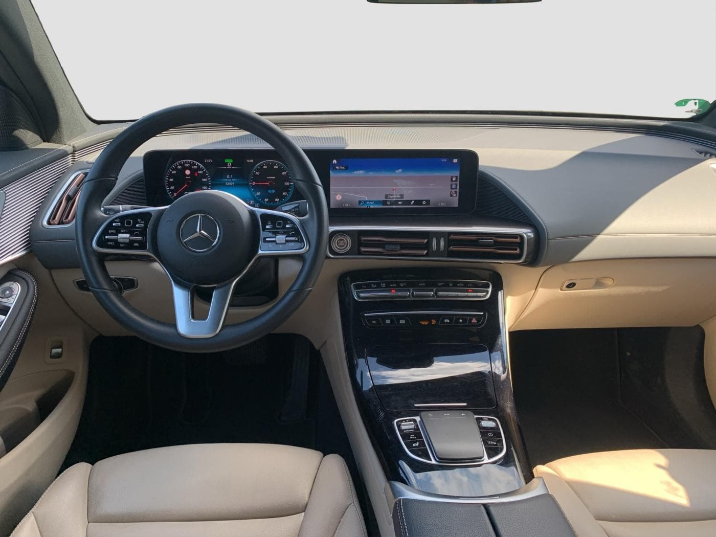 Mercedes-Benz EQC 400 4M Bild 9