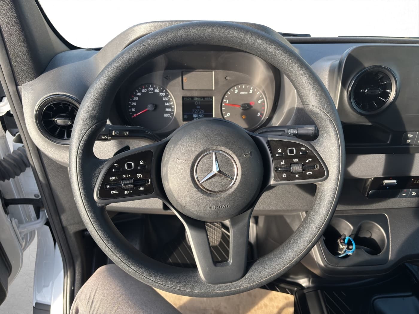 Mercedes-Benz Sprinter 317 CDI Hochdach Kasten standard Bild 10