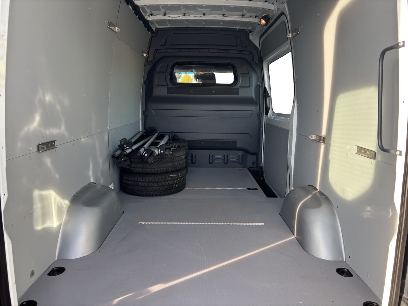Mercedes-Benz Sprinter 317 CDI Hochdach Kasten standard Bild 15