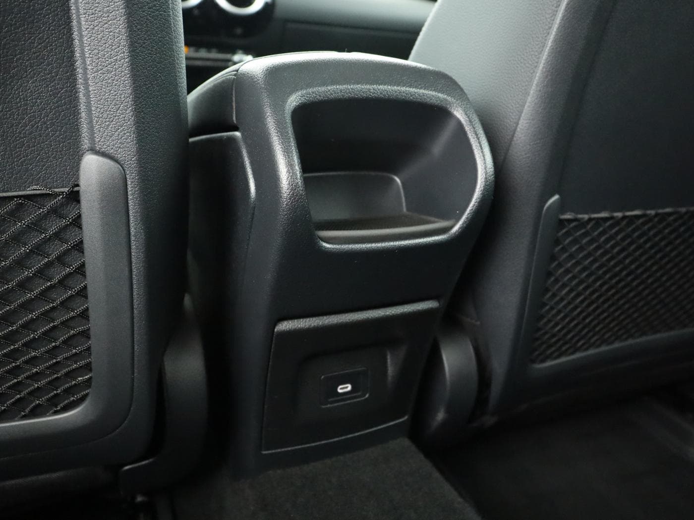Mercedes-Benz A 180 Bild 23