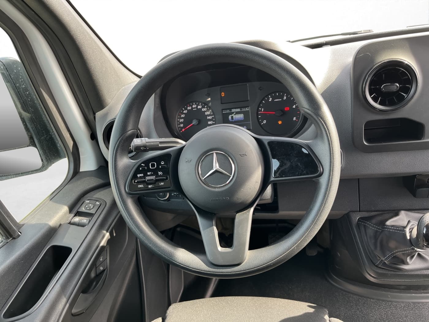 Mercedes-Benz Sprinter 315 CDI Pritsche Bild 9