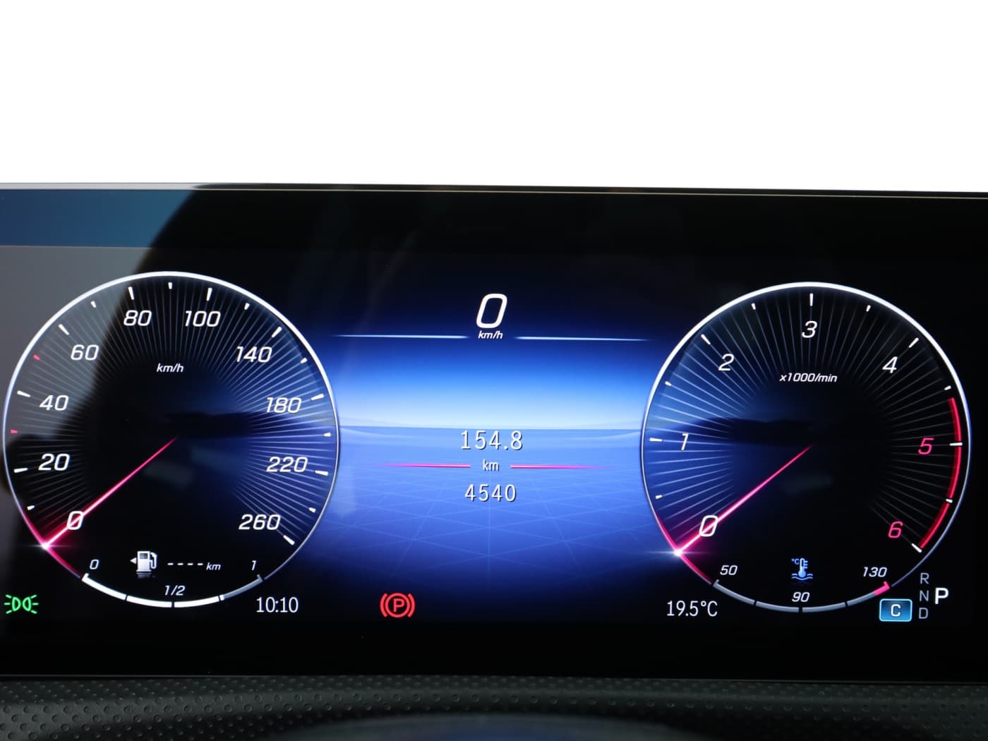 Mercedes-Benz CLA 200 d SB Bild 12