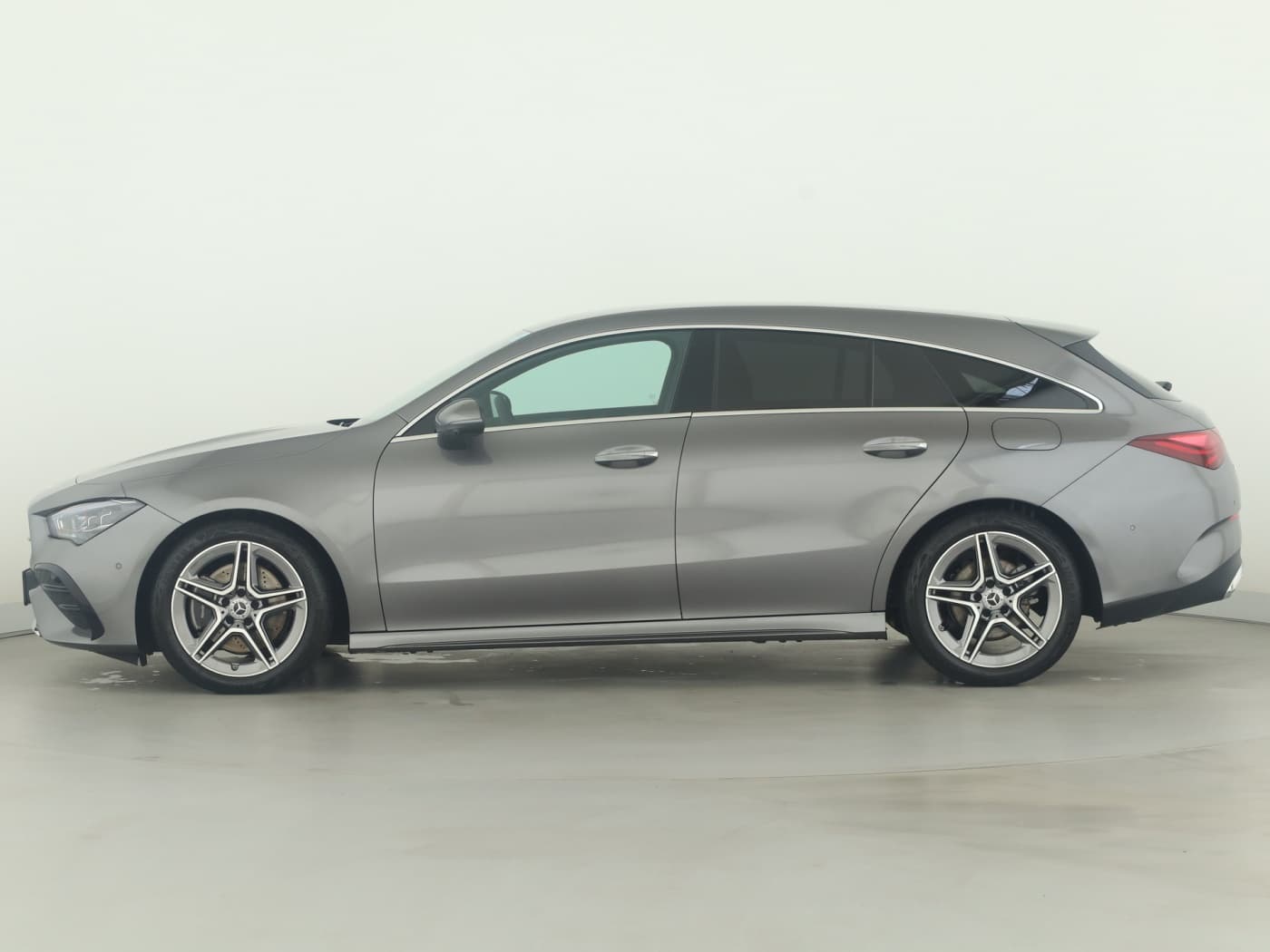 Mercedes-Benz CLA 200 d SB Bild 7