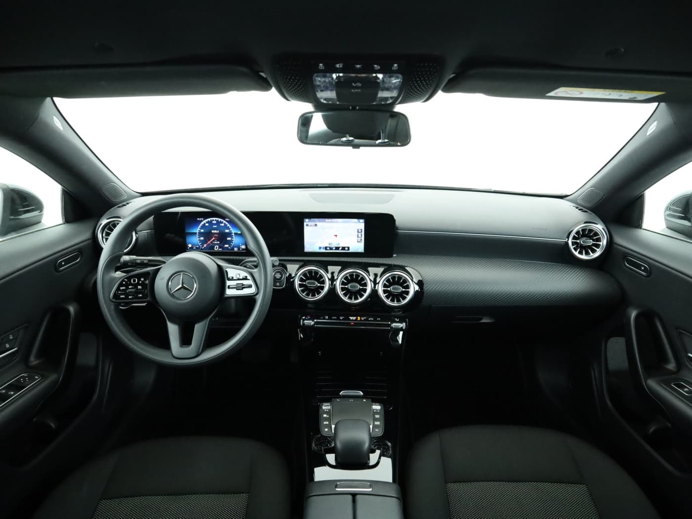 Mercedes-Benz CLA 180 d SB Bild 19