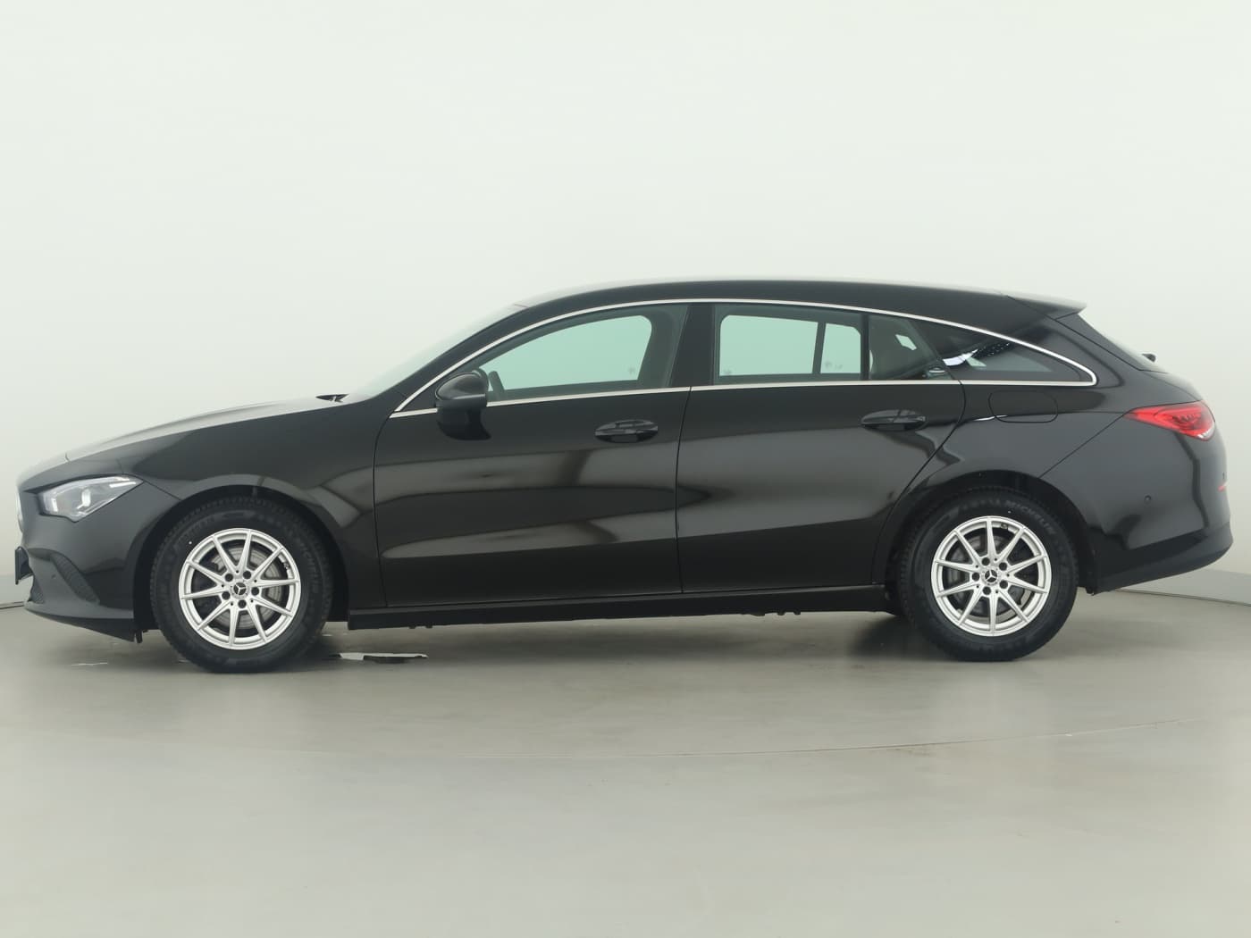 Mercedes-Benz CLA 180 d SB Bild 7