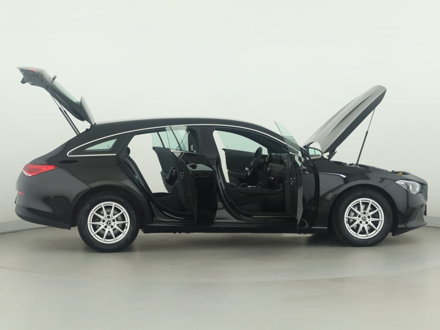 Mercedes-Benz CLA 180 d SB Bild 8