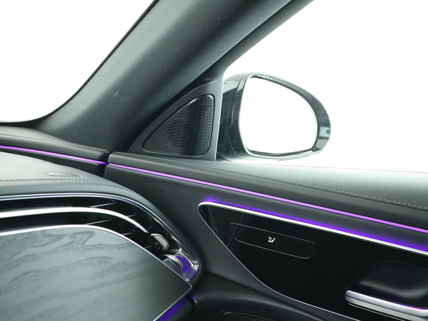 Mercedes-Benz E 220 d T Bild 16