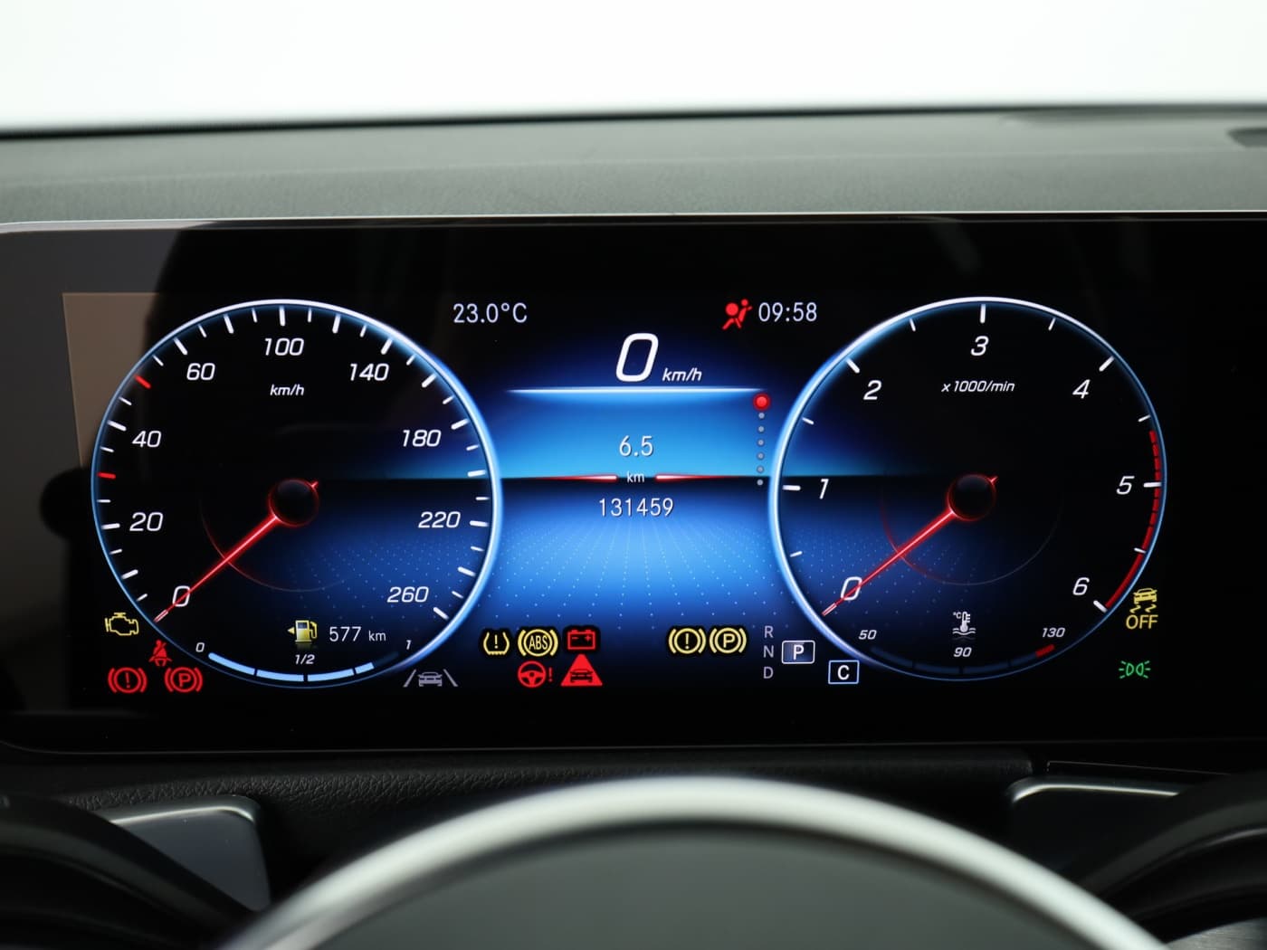 Mercedes-Benz GLB 220 d 4M Bild 12