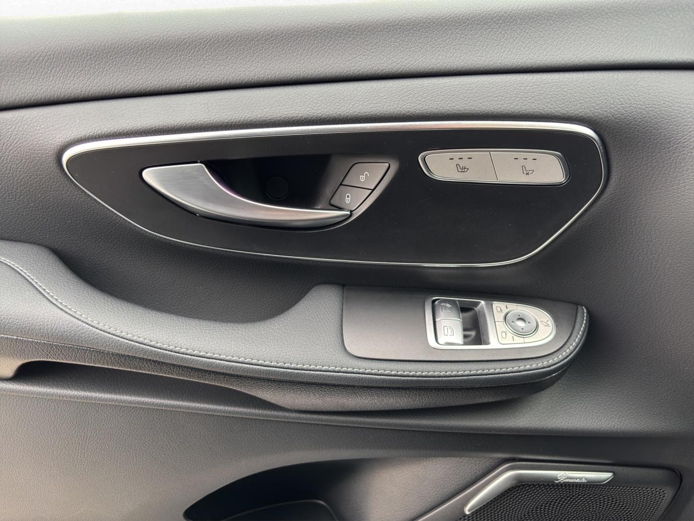 Mercedes-Benz V 250 d 4MATIC AVANTGARDE AMG Bild 18