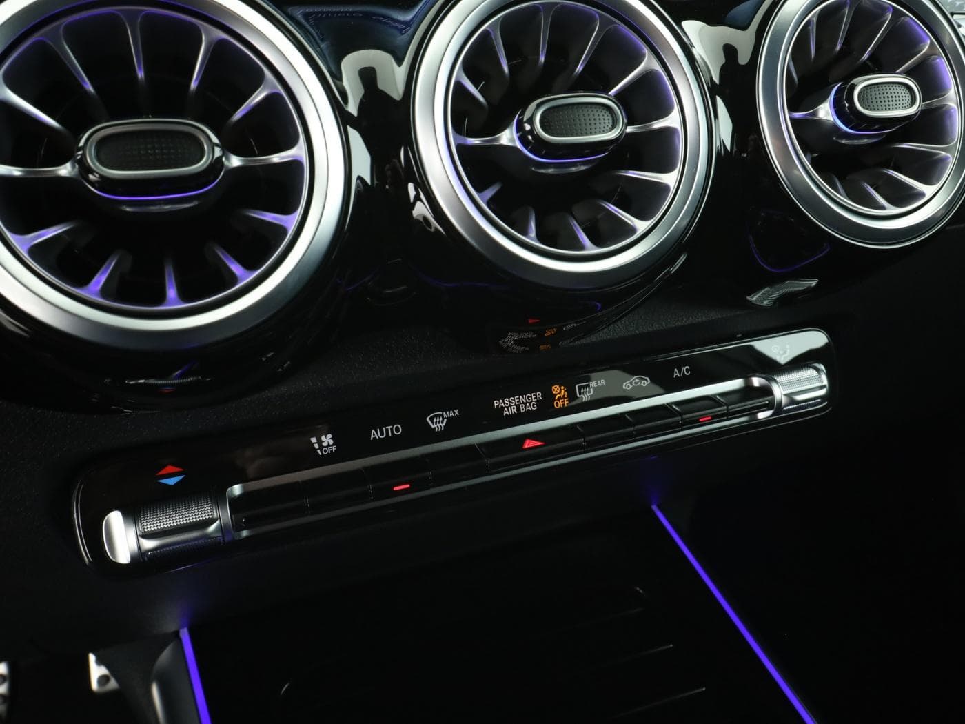 Mercedes-Benz GLB 200 Bild 14
