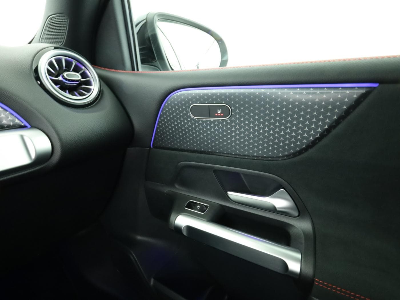 Mercedes-Benz GLB 200 Bild 16