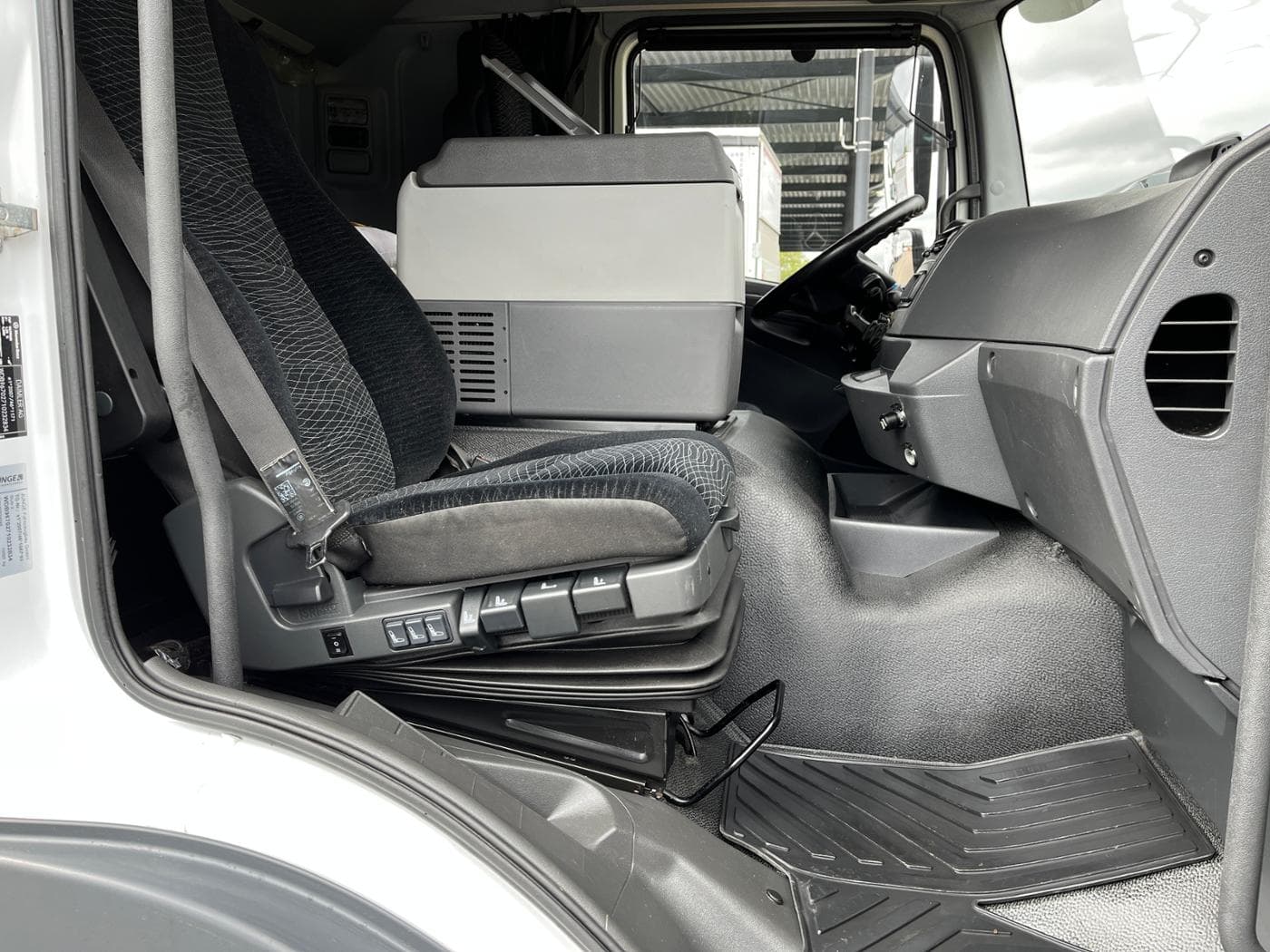 Mercedes-Benz Atego 1530 L BigSpace Bild 5