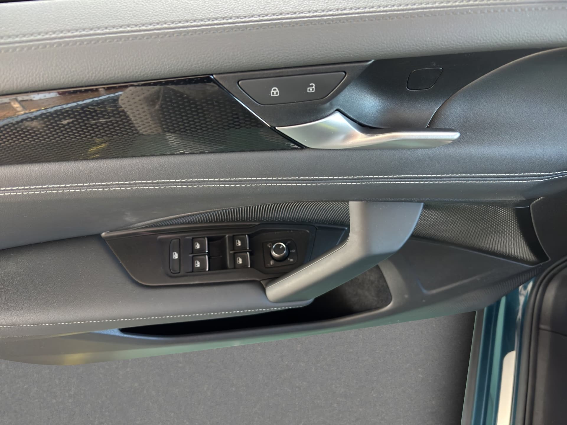 Volkswagen Tiguan GOAL 1.5 eTSI 130 PS DSG NAVI AHK KAMERA Bild 9