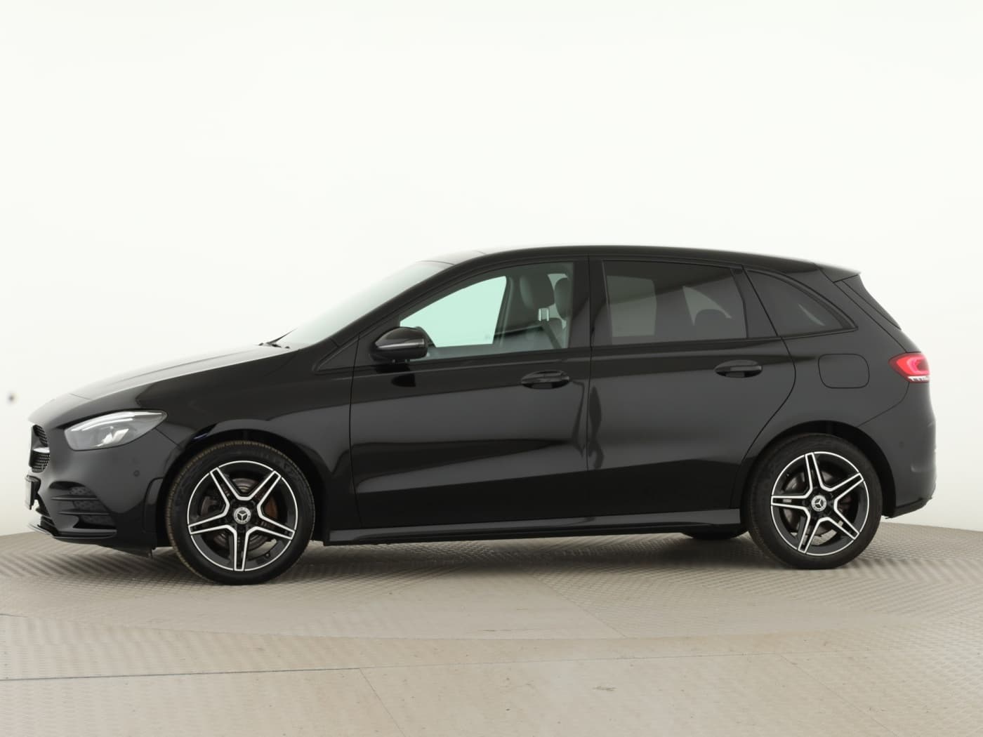 Mercedes-Benz B 250 e Bild 7