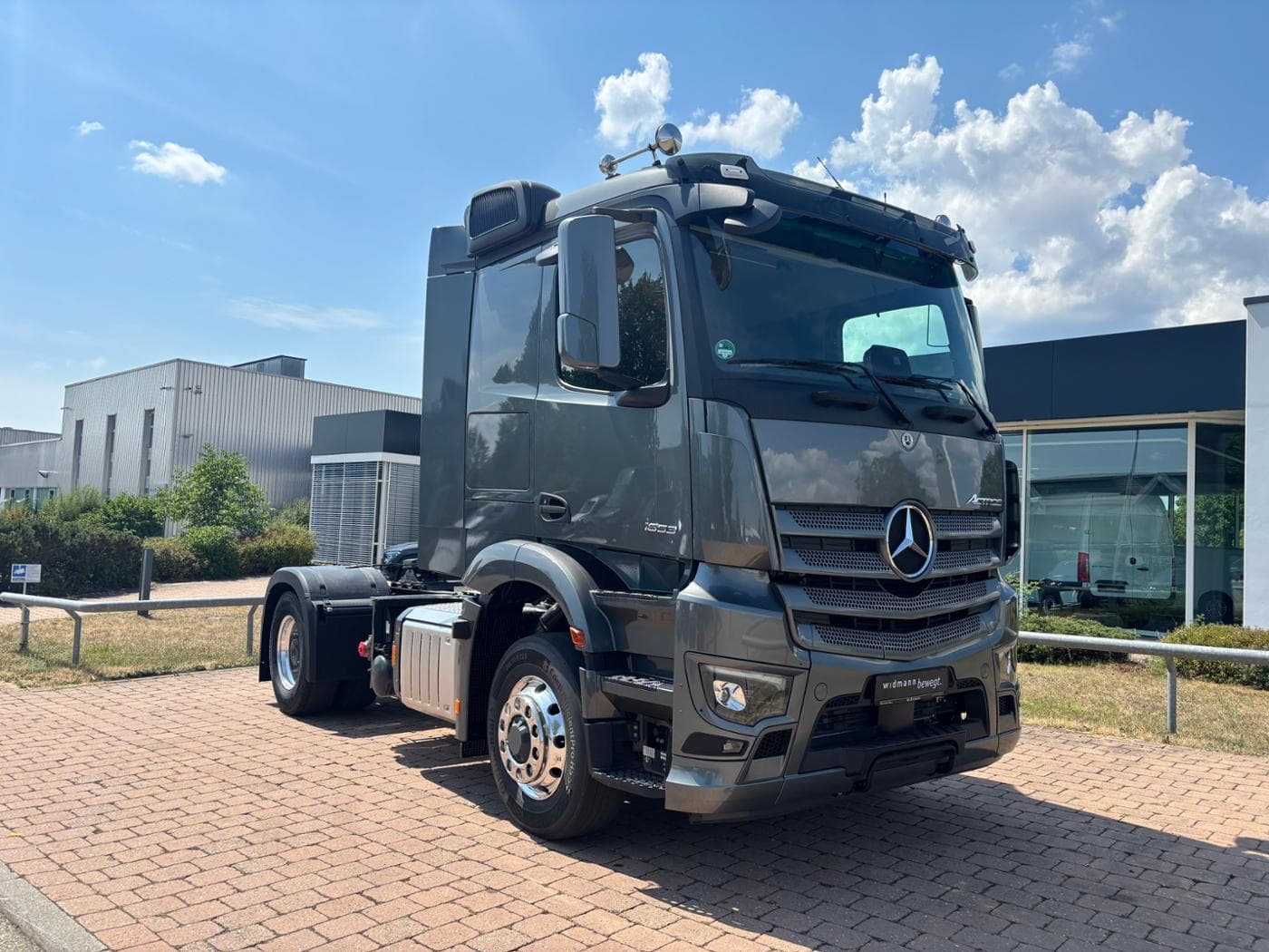 Mercedes-Benz Actros 1853 LS Bild 3