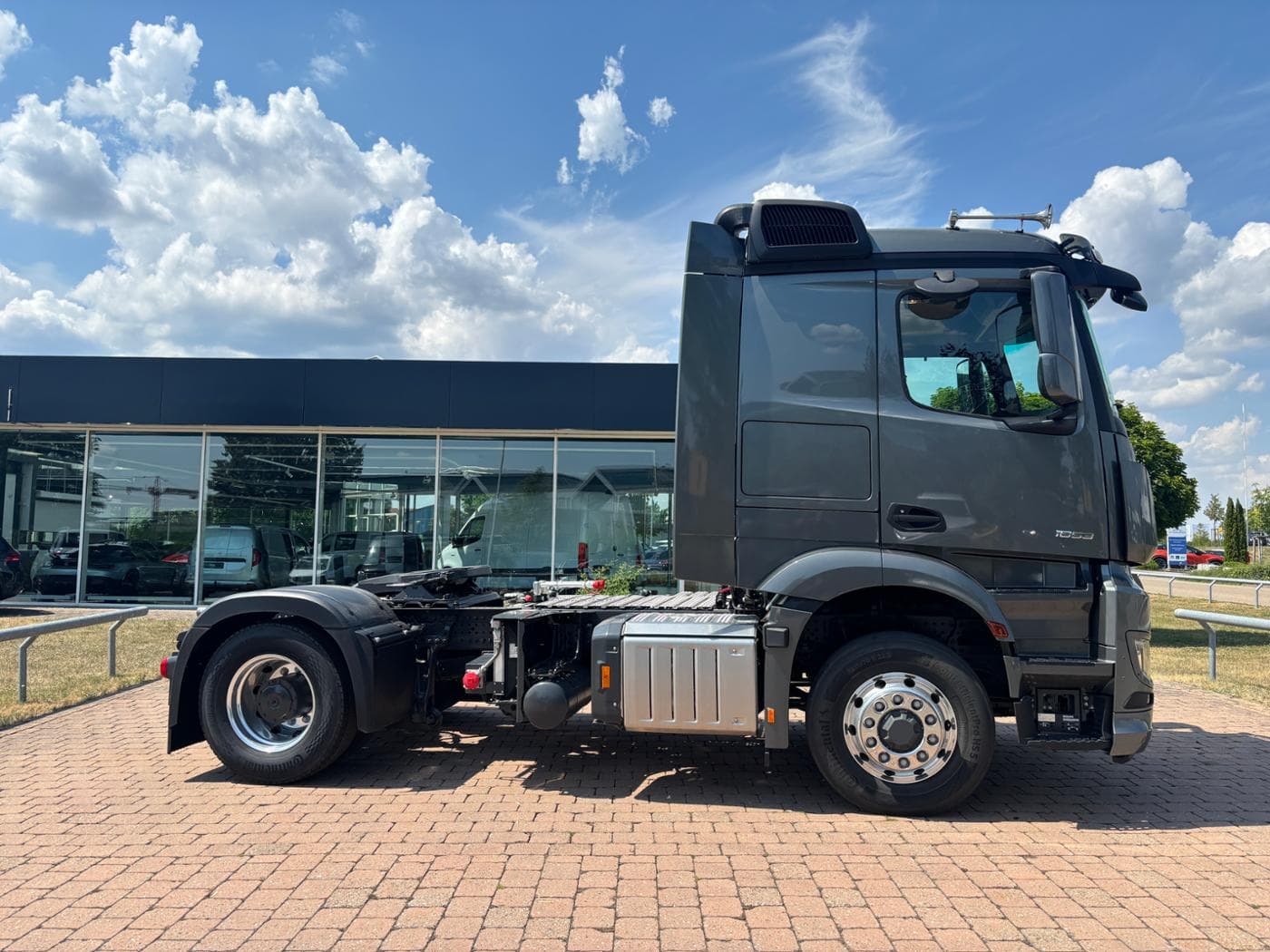 Mercedes-Benz Actros 1853 LS Bild 4