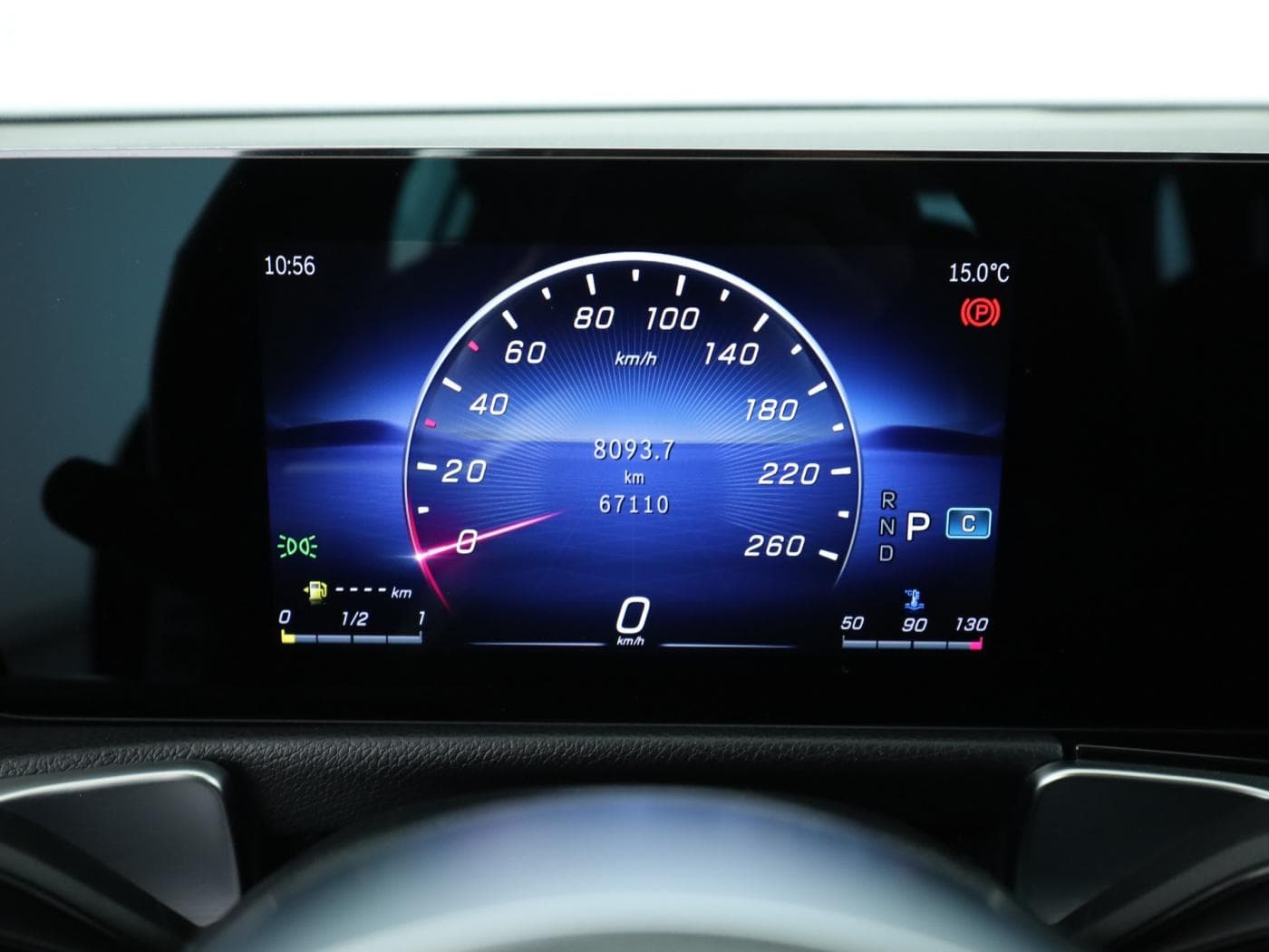 Mercedes-Benz GLB 180 d Bild 12