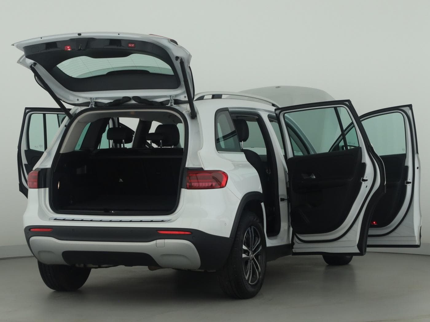 Mercedes-Benz GLB 180 d Bild 9