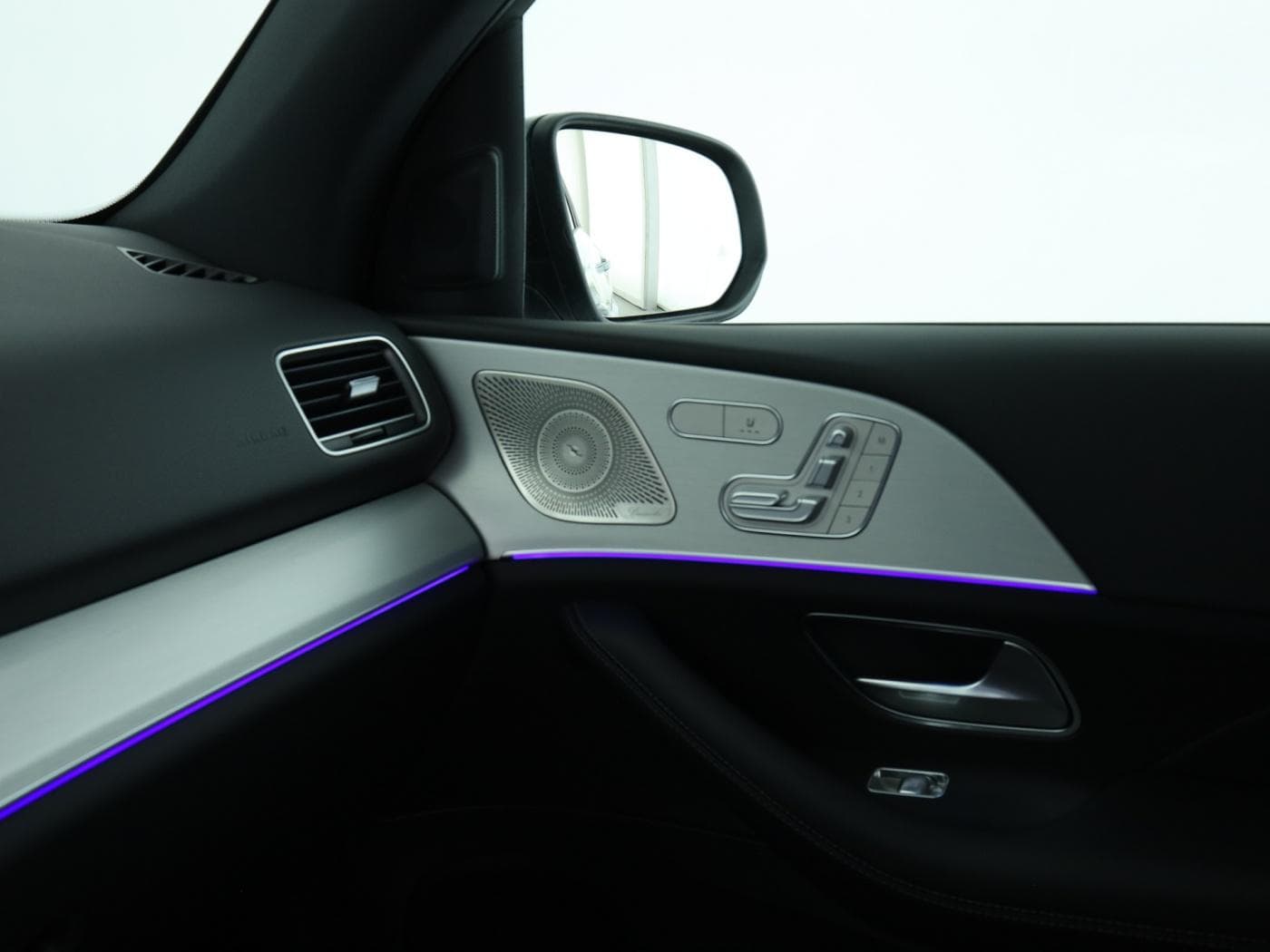 Mercedes-Benz GLE 400 e 4MATIC mit EQ Hybrid Technologie Bild 16