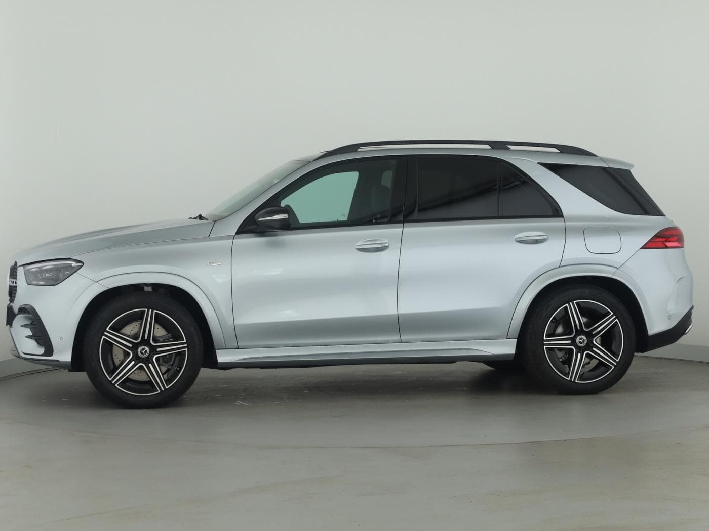 Mercedes-Benz GLE 400 e 4MATIC mit EQ Hybrid Technologie Bild 7