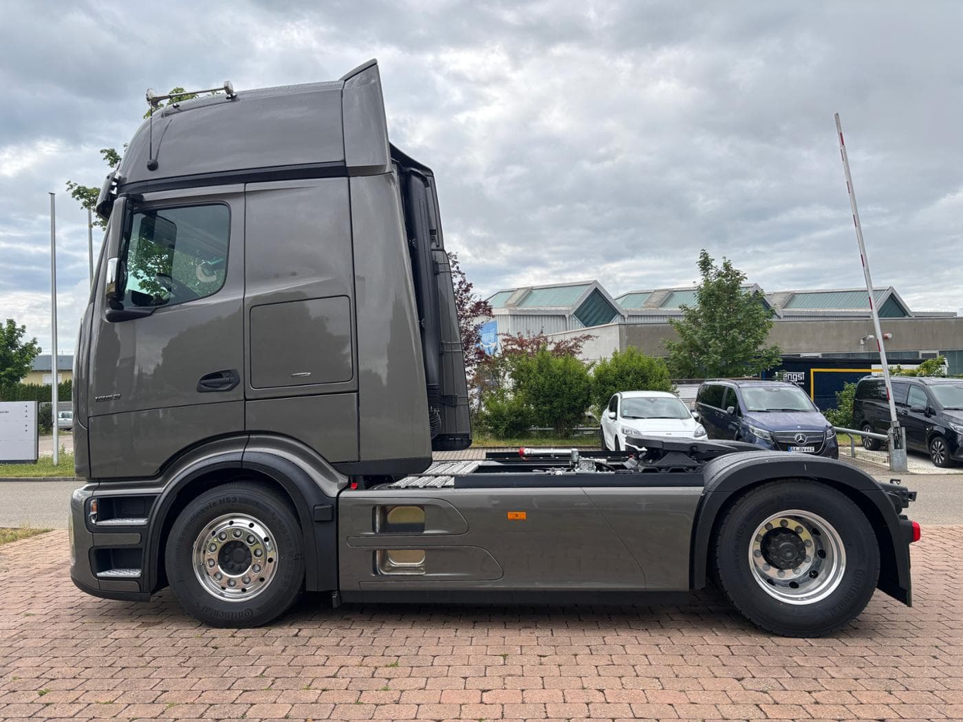 Mercedes-Benz Actros 1853 LS 4x2 Bild 8