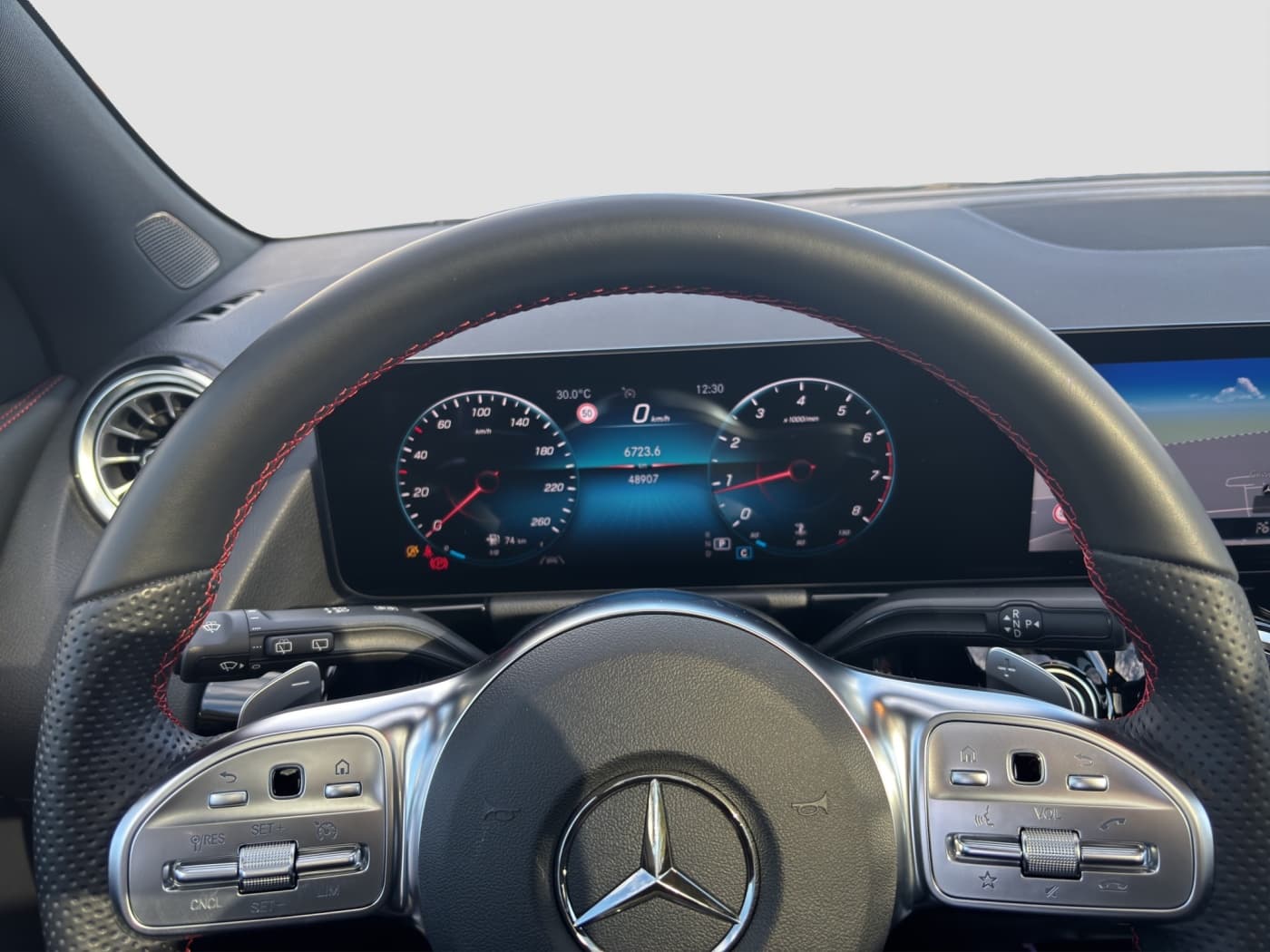 Mercedes-Benz GLA 180 Bild 11