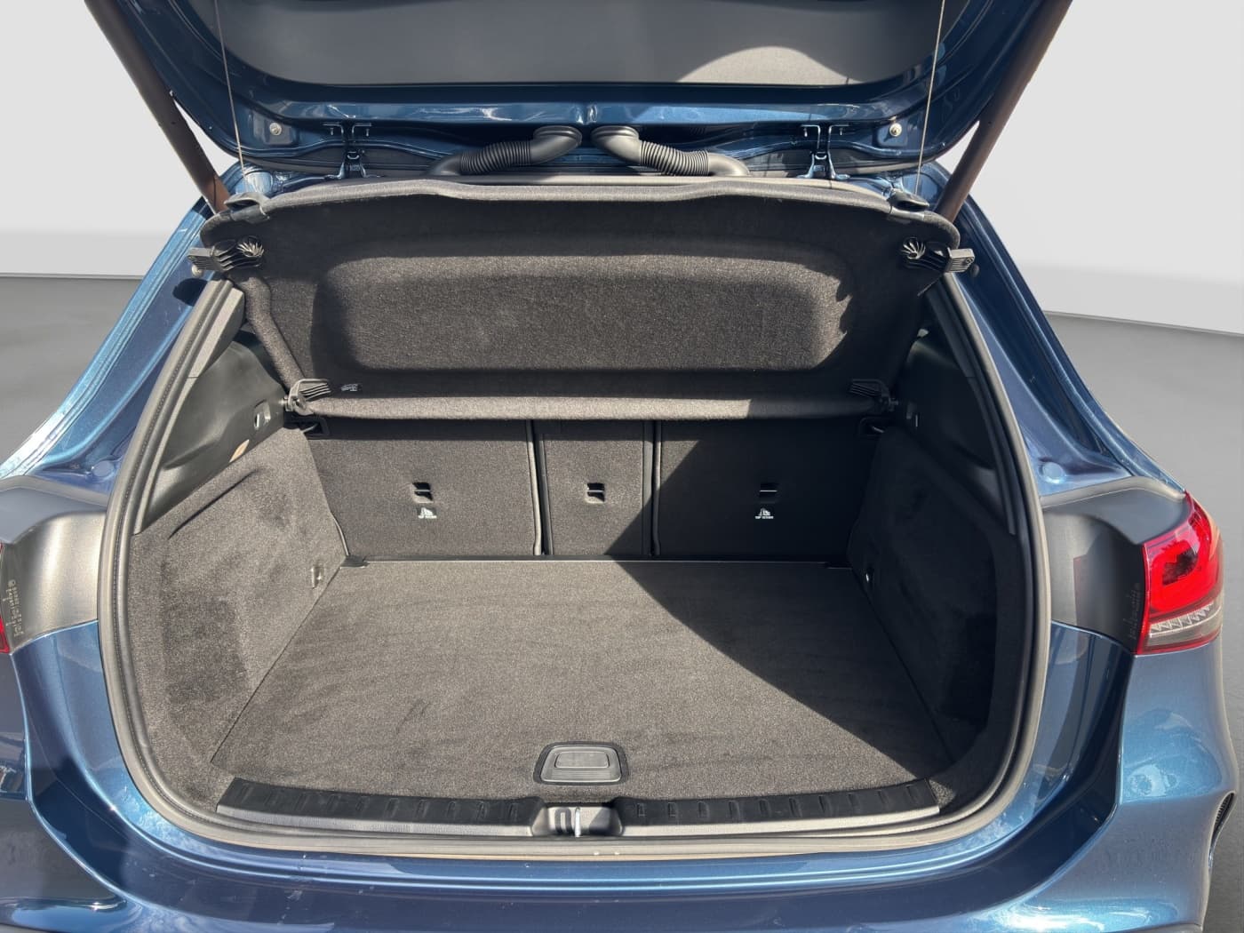 Mercedes-Benz GLA 180 Bild 19