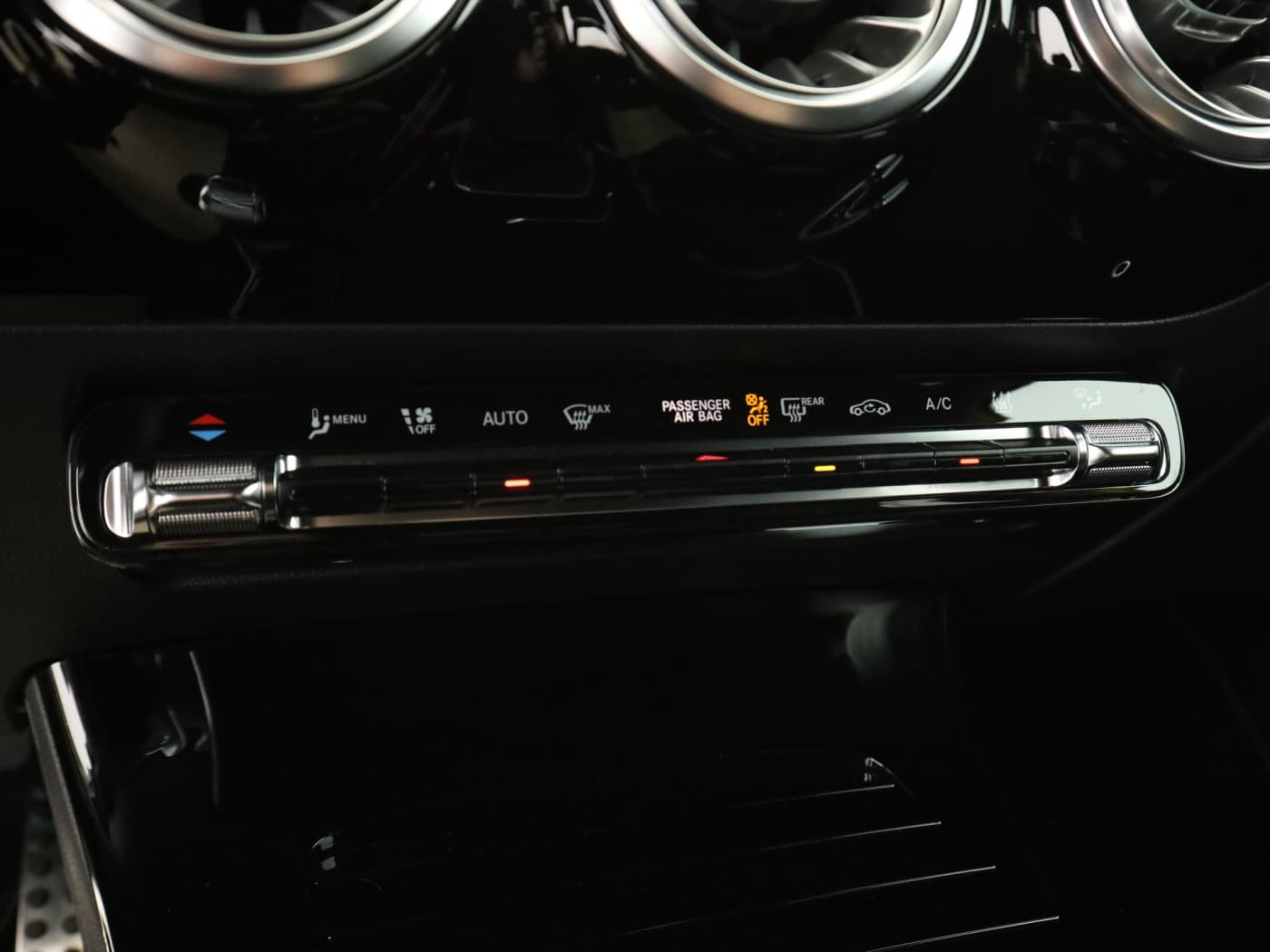 Mercedes-Benz A 250 e Bild 14