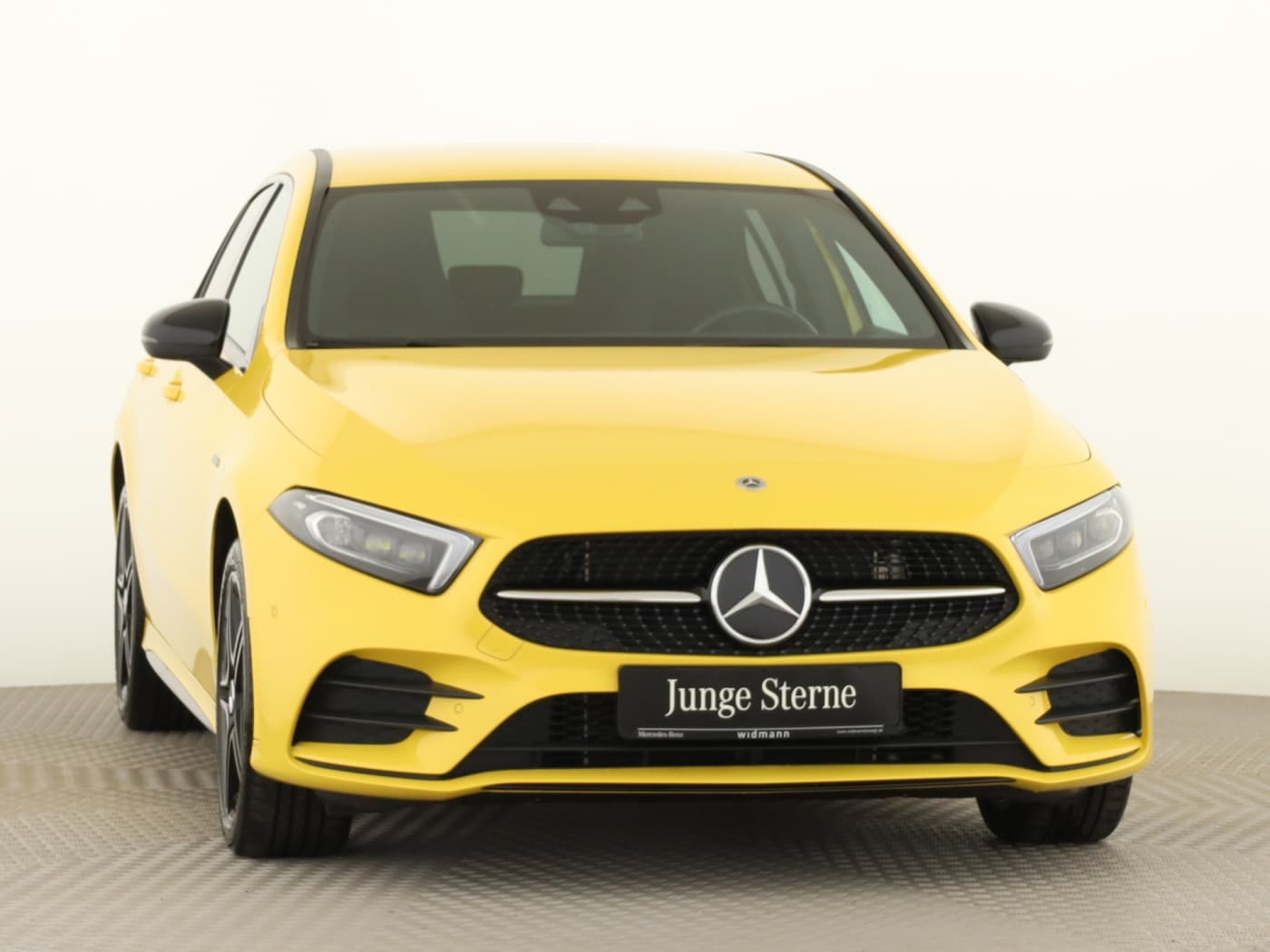Mercedes-Benz A 250 e Bild 3