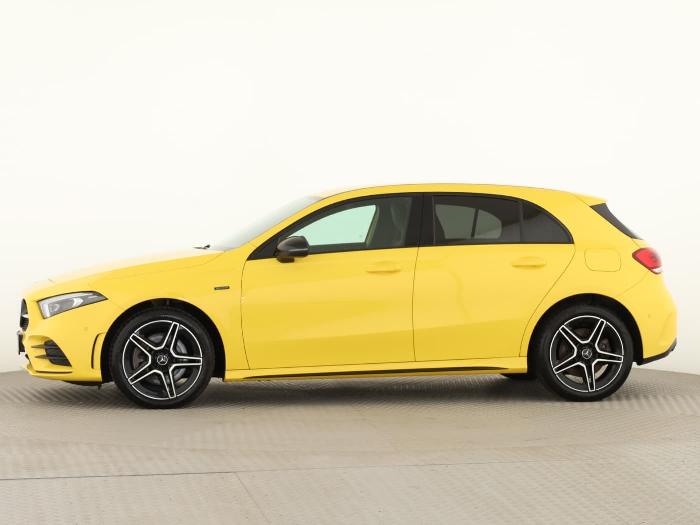 Mercedes-Benz A 250 e Bild 7