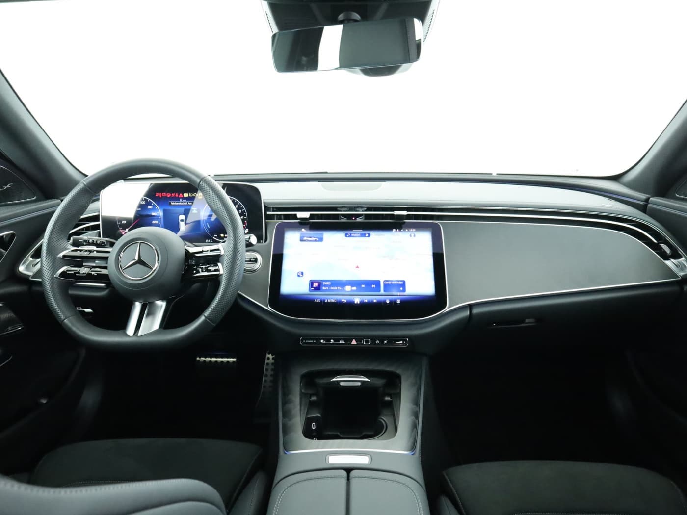 Mercedes-Benz E 300 de T Bild 19