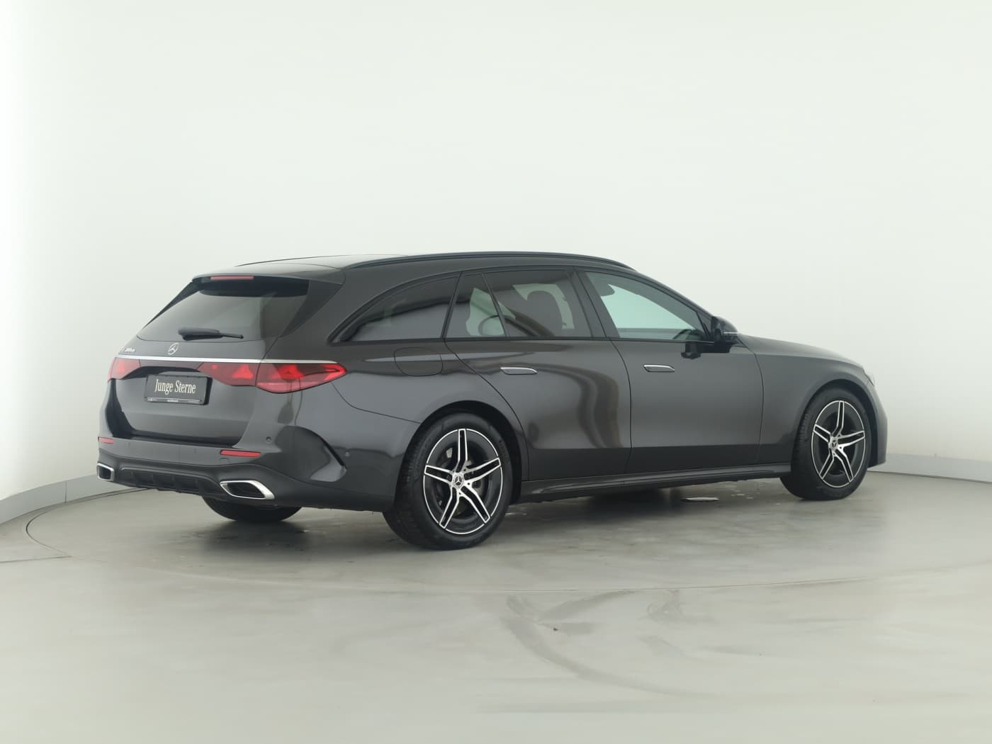 Mercedes-Benz E 300 de T Bild 6