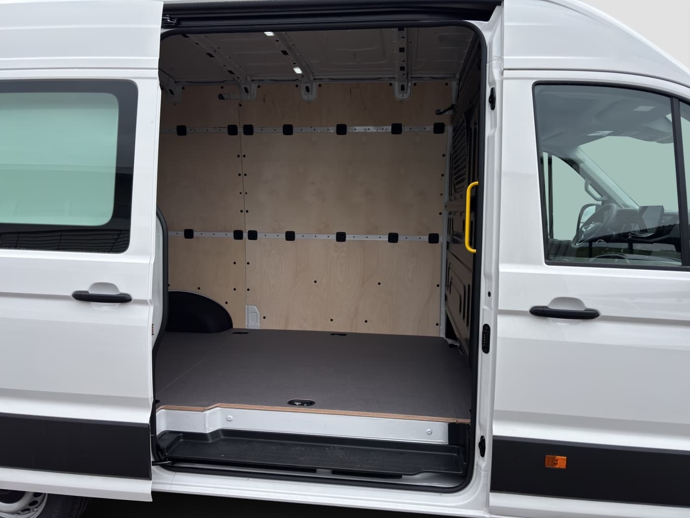 Volkswagen Crafter 35 2.0 TDI 120 KW Kasten MR/HD Bild 14