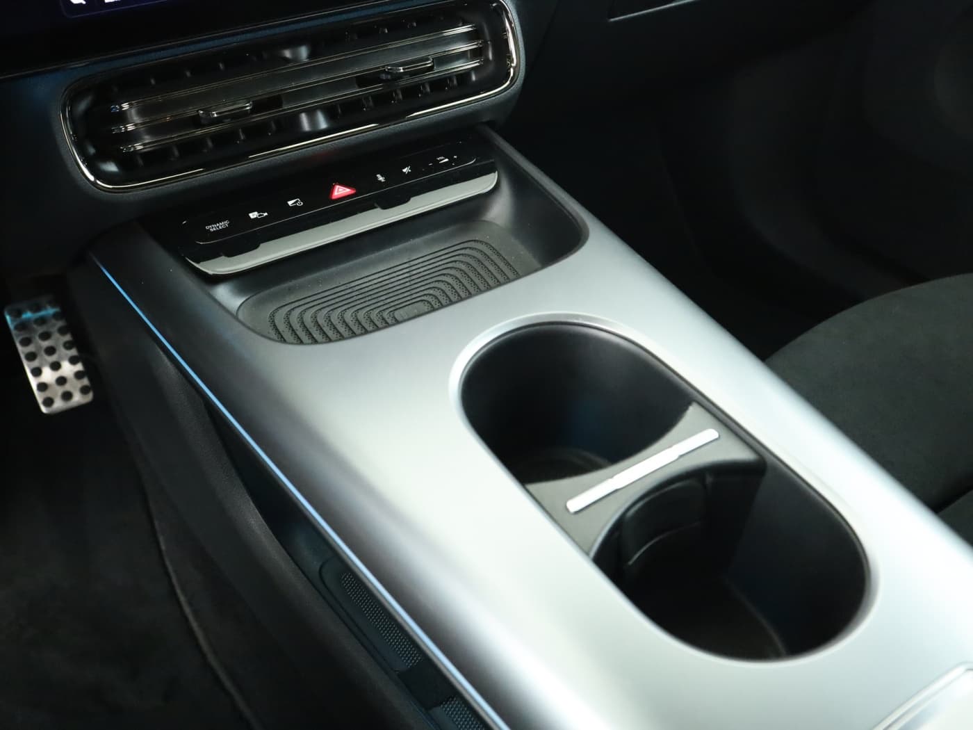 Mercedes-Benz CLA 250+ EQ Bild 15