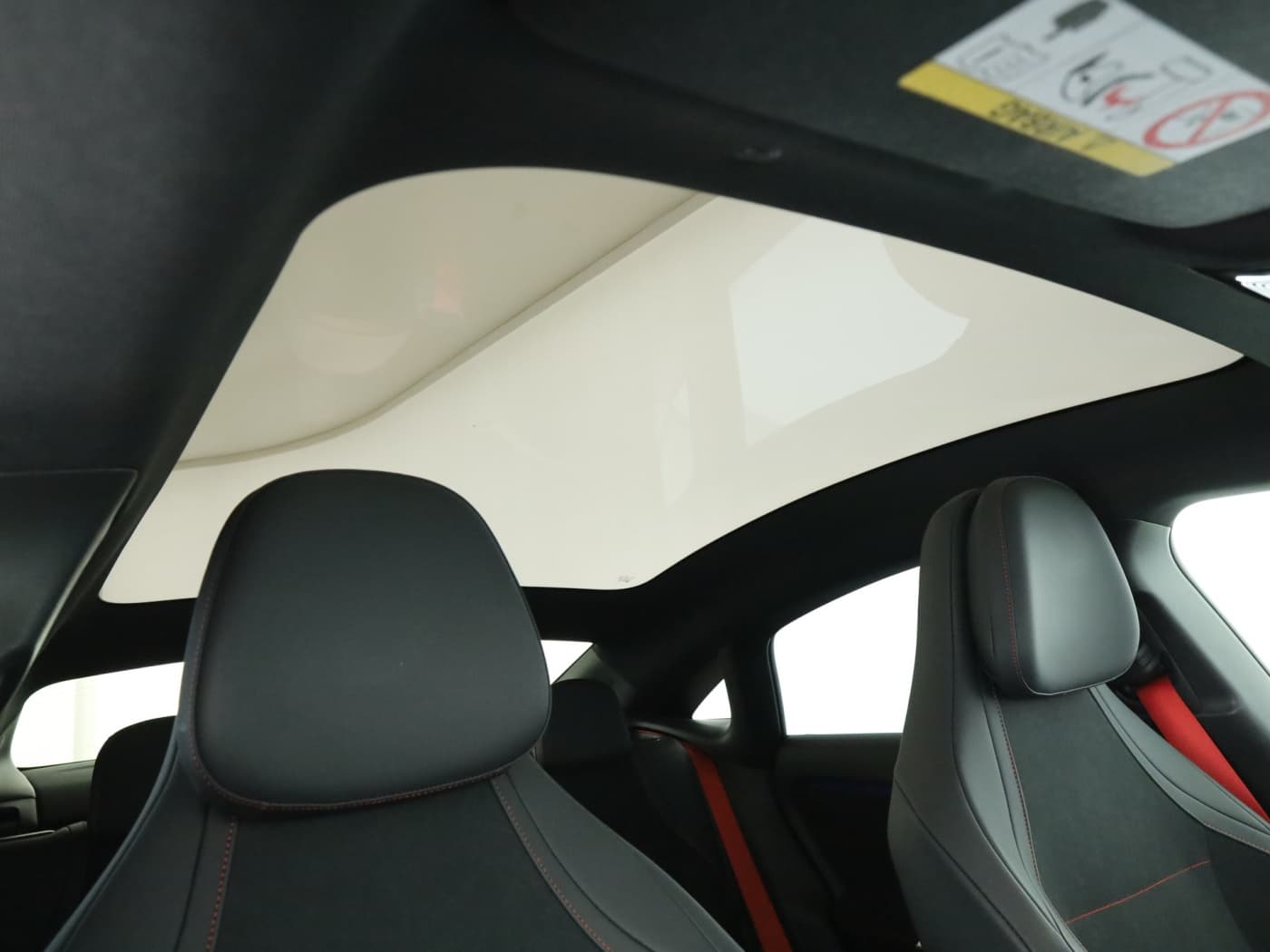 Mercedes-Benz CLA 250+ EQ Bild 21