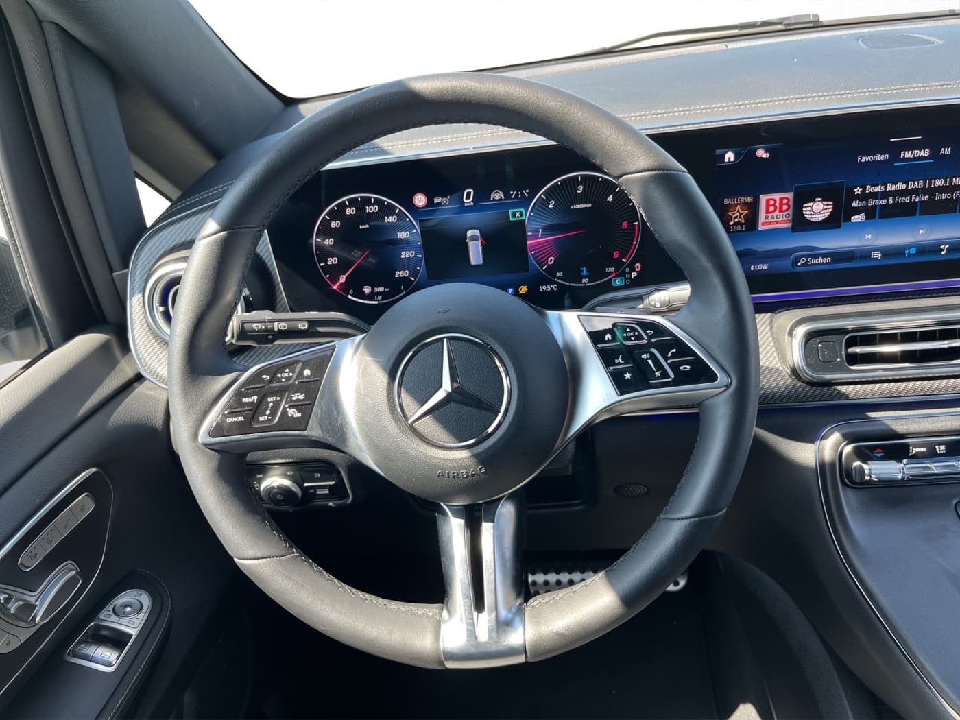 Mercedes-Benz V 300 d 4MATIC AVANTGARDE Kompakt Bild 10