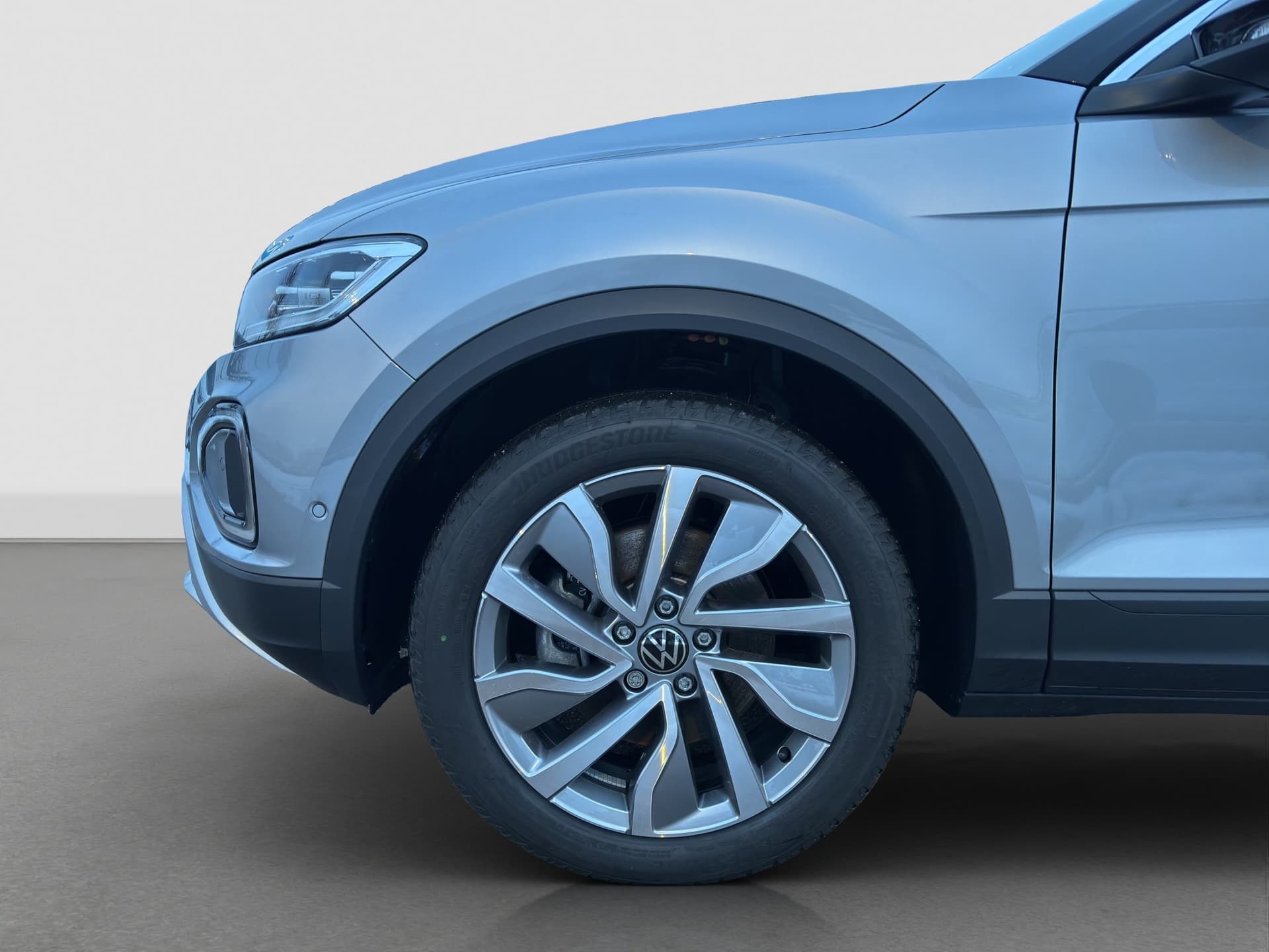 Volkswagen T-Roc Life 2.0 TDI DSG 150 PS AHK Kamera ACC Bild 16